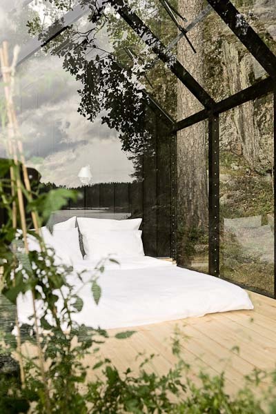danisplayground:  52hearts:  Garden Shed turned Glass Bedroom (Finland) (via Curious