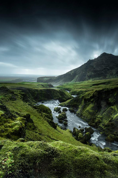 brazenbvll: Icelandic Atmosphere : (©) 