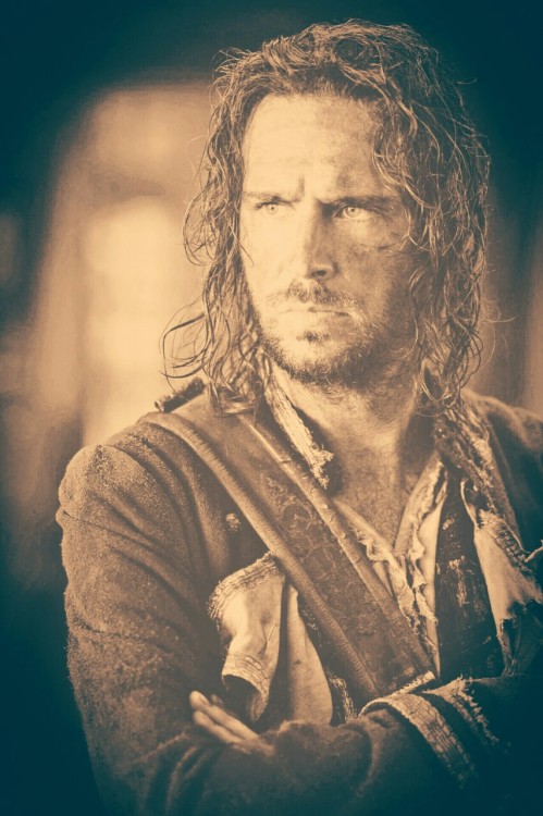 Oh dear. I edited a particularly scruffy screencap of James Norrington so it looked like an old phot
