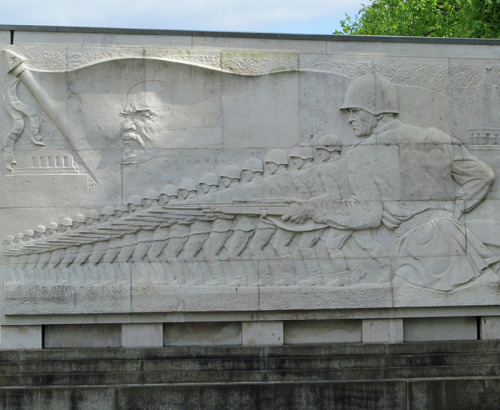 Sowjetisches Ehrenmal in Treptower Park, Berlin 2014. The memorial was built in 1949 to commemorate 