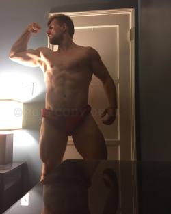 jakesterman:  Muscles in the bedroom