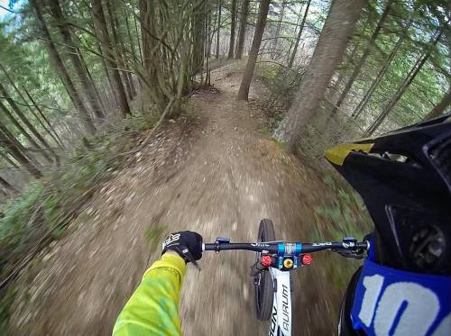 bikes-bridges-beer:  Some quick laps down #crazyivan #tokul #mtb #pnw #dh #norco #skagitcycle #butch