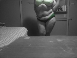 kissmyfatclit:  Green (;  she looks delicious :) &lt;3