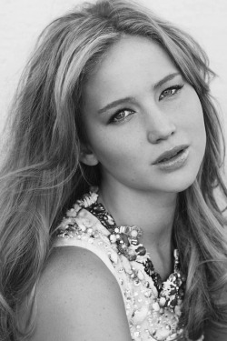 Hiccupbuddies:  Jennifer Lawrence For Teen Vogue (2011)