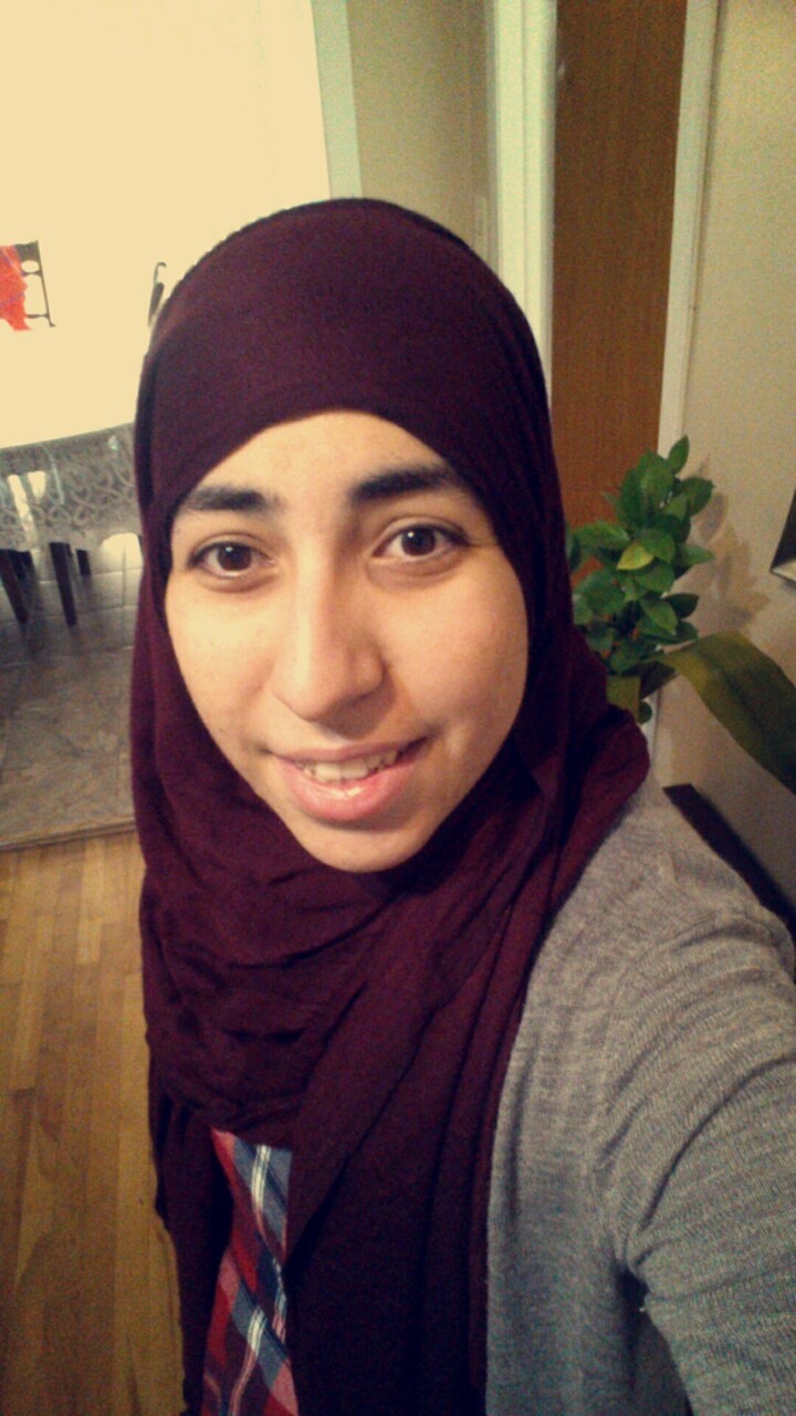tinyienzo:  I got tagged by @tinyshoopuf for the selfie, lock screen and recent song
