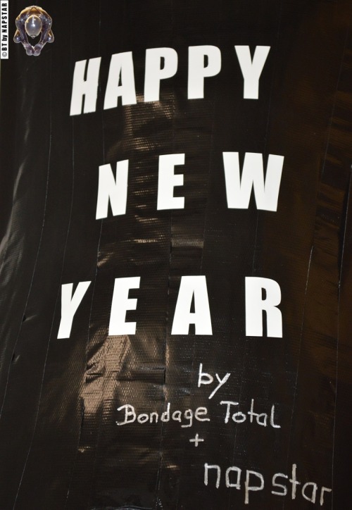https://lovetapebondage.tumblr.com/post/136474517011