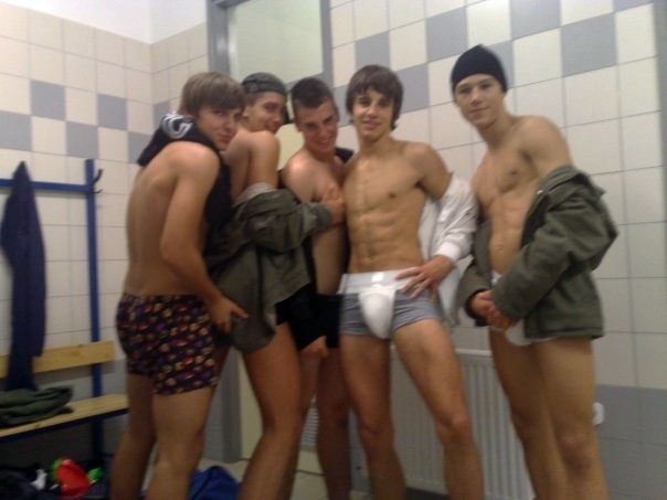 homoeroticusrex:  America’s most homoerotic lockerroom