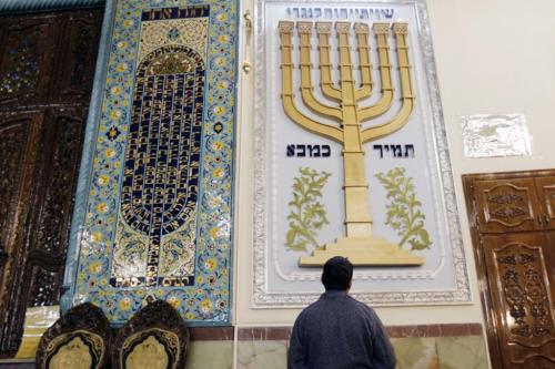 caryophylla:Photos of Iranian Jews in a synagogue in Tehran, Iran, participating in morning and Hanu