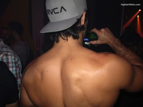 wehonights:  Bros drink beer