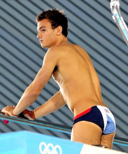 celebritymeat:    Tom Daley.  