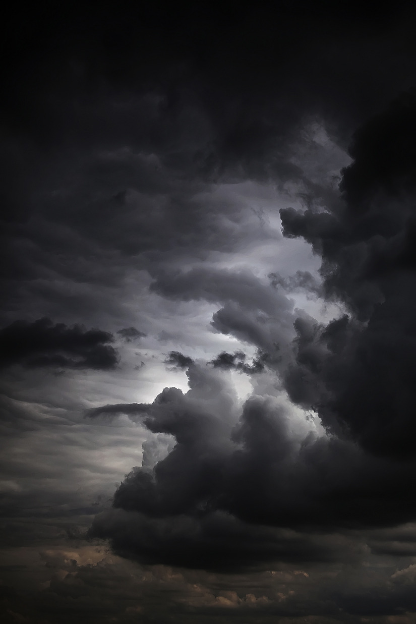 visuxlvibes:  Sky by Marcin Prasal 