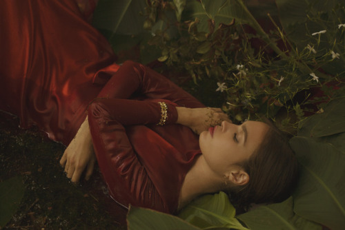 cenizofellay: Photography: Valeria MartinsModel: Constanza Saravia for Look 1 Model ManagementArt Di