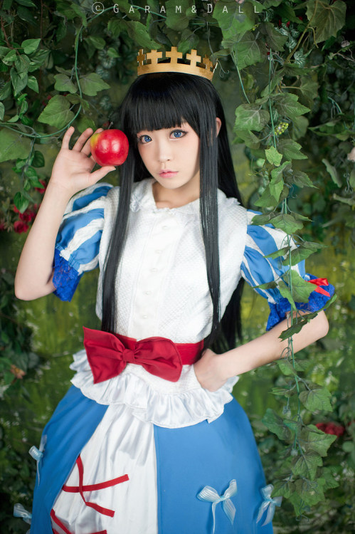 vandariwuuuuutcosplay:  Character: Snow White Sound Horizon - Garasu No Hitsugi De Nemuru Himegimi C