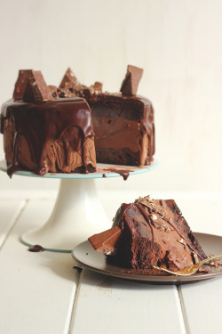 fullcravings:  Toblerone Ice Cream Cake