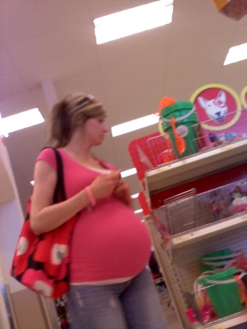 pregnant-daily-xxx:  