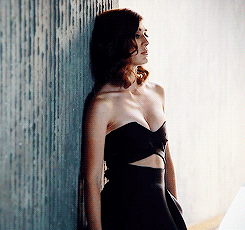 lizzymindy:  Lizzy Caplan for Untitled Magazine  
