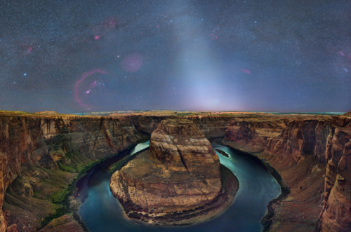 the-wolf-and-moon:   Zodiacal Sky over Horseshoe Bend  