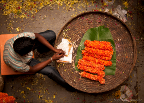 skyandblues:A flower market in Bangladesh captured by photographer Sunil Subramanian.