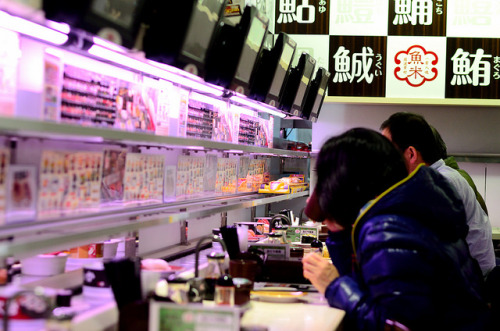 jpnys:  DSC_8674 by currentdensity on Flickr.  Follow for more Japanese stuff! (ﾉ◕ヮ◕)ﾉ*:・ﾟ✧