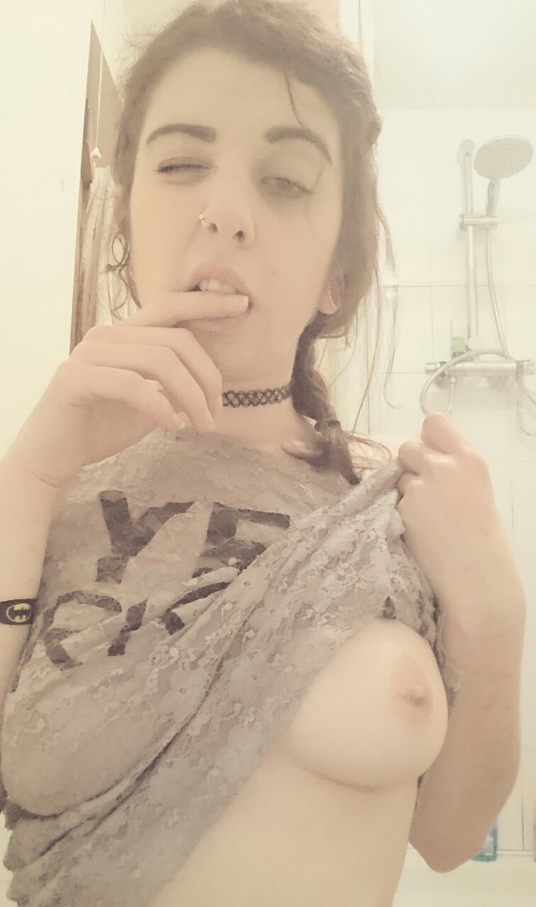 spectreoflove:  i’m feeling super cute rn   not sorry 💋