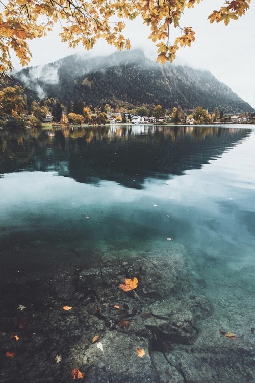 alecsgrg: Seasons change at Lake Walchensee | ( by Daniel Ernst )