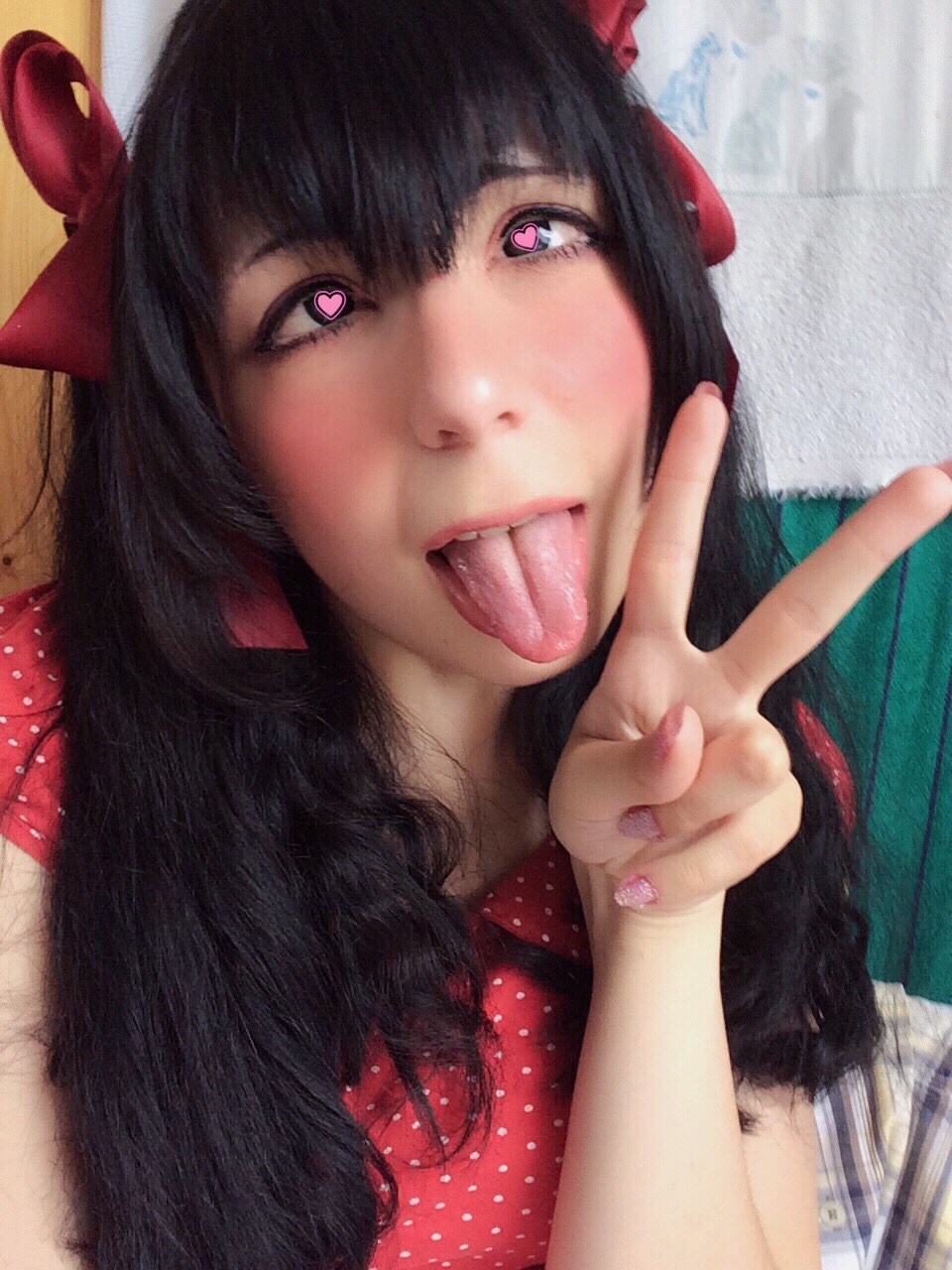 numbdolly:  I tried to ahegao ????