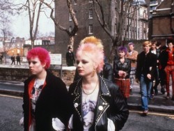 vaticanrust: Punks in London