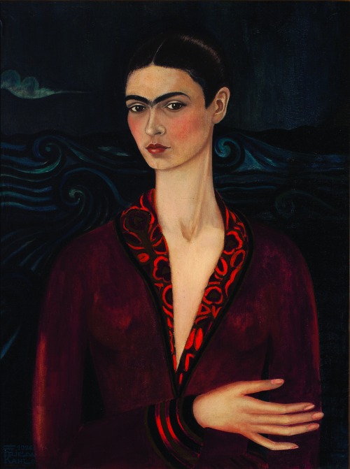 leuc:Frida Kahlo, Self-Portrait in a Velvet Dress, 1926.