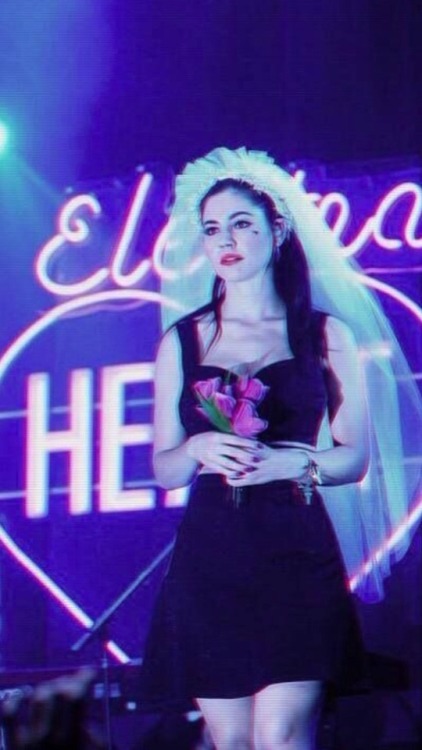 lockando: marina and the diamonds lockscreens reblog or like if u save it