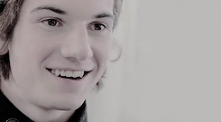 giffingskam:  a gifset for every skam episode ✮ 1.11 your opinion meant more than my own. that’s not