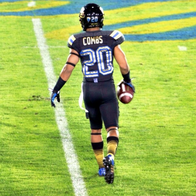 ultrasexyniggas:  Justin Combs bustin’ some moves for his UCLA teammates … 