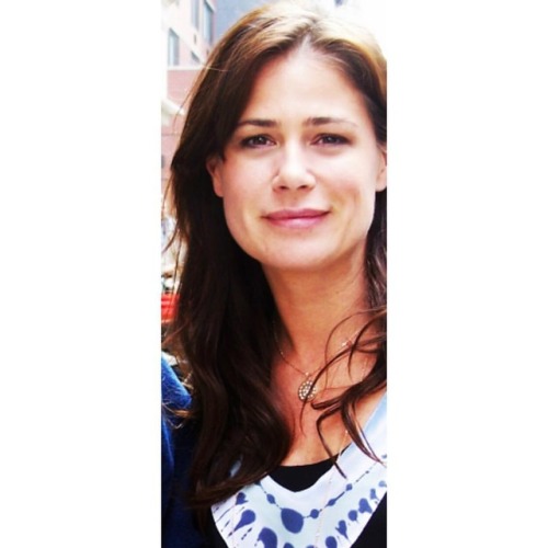 Beautiful #MauraTierney on set of Rescue Me, 2009 #RescueMe #TheAffair #HelenSolloway #AbbyLockhart 