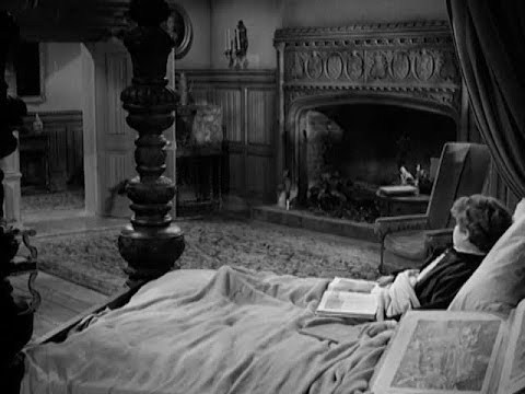 thejunesky: shakescene:  moranginhos:   moranginhos: mood: bedridden victorian child