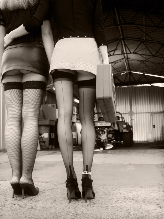 deewiper-pantyhose:  http://deewiper-pantyhose.tumblr.com