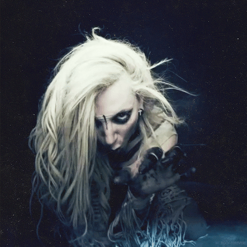 miss-high-voltage: I can be your little kitten or your big bad wolf. I want to crawl inside you