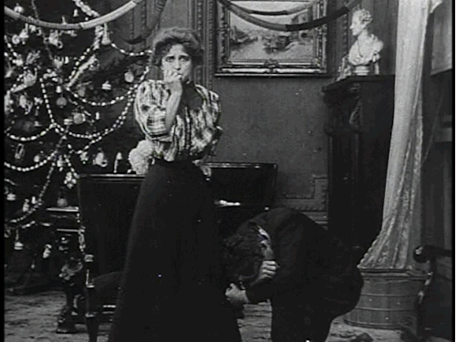 Marion Leonard and Henry B Walthall in A Trap for Santa Claus (1909)Director: DW Griffith