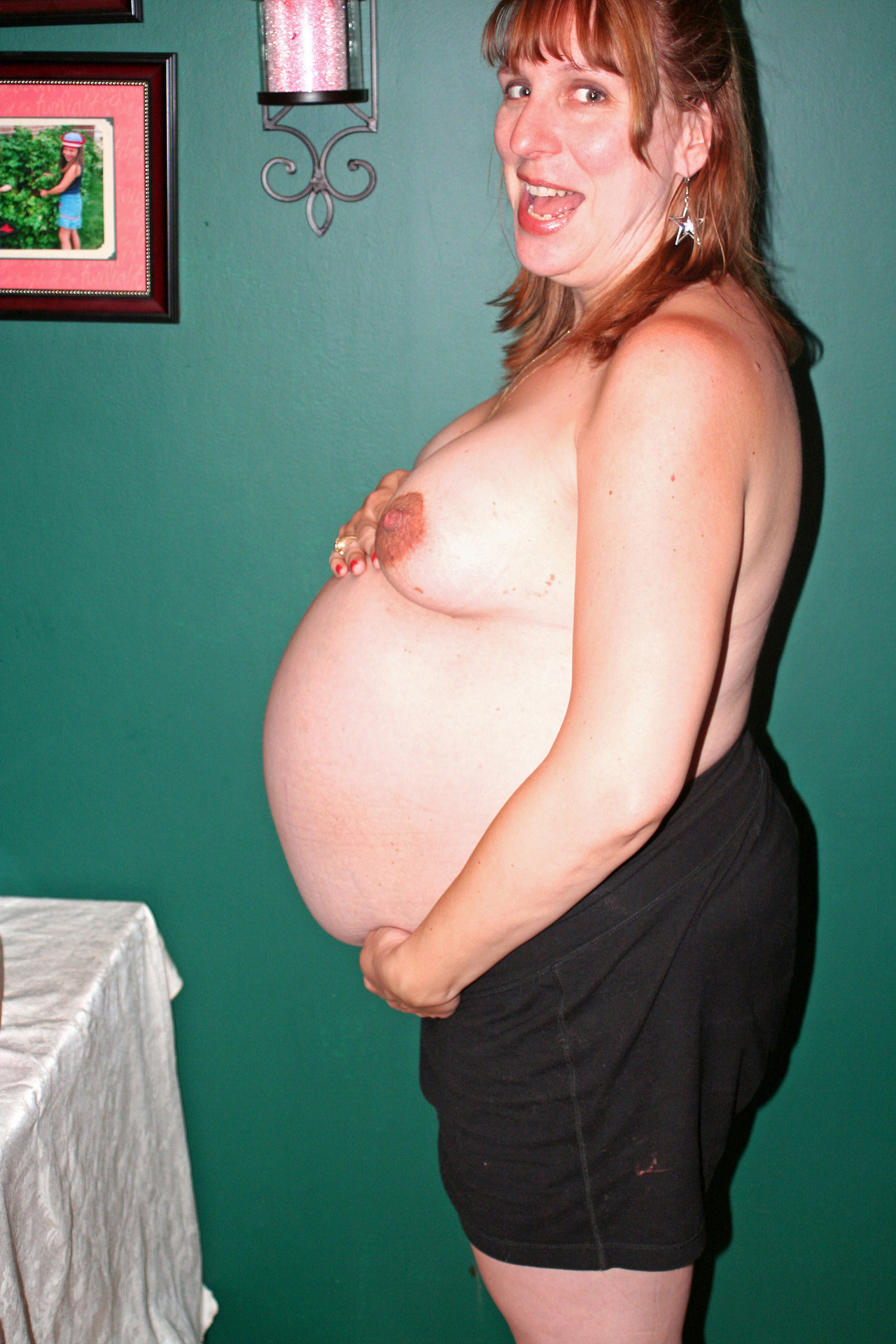 sexypregnanthotties:Now you can see them