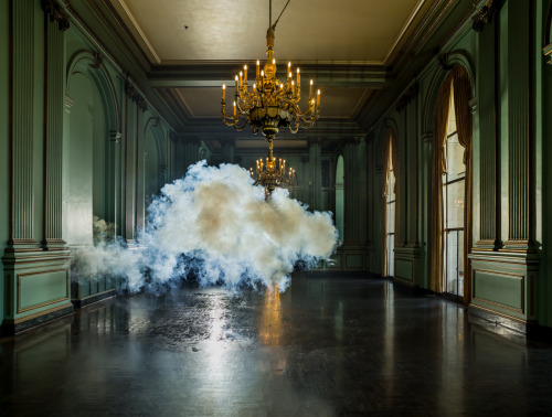 myampgoesto11: Berndnaut Smilde: Nimbus Green Room (2013) watch the video