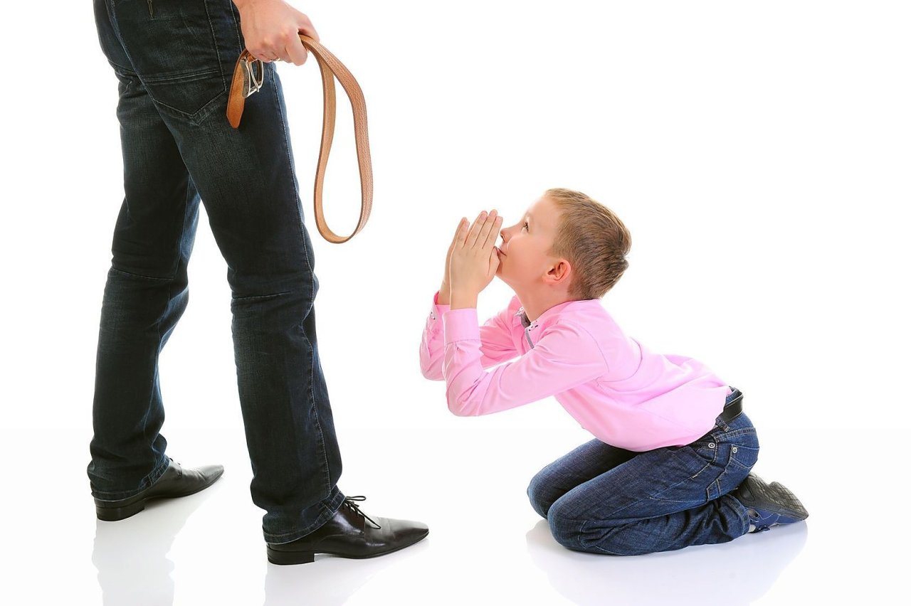 Spanking schoolgirl spanked