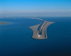 coolthingoftheday:  This incredible bridge