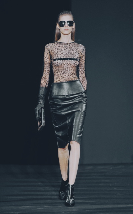 Costume National / Fall 2012 / RTW Model: Yulia Kharlapanova