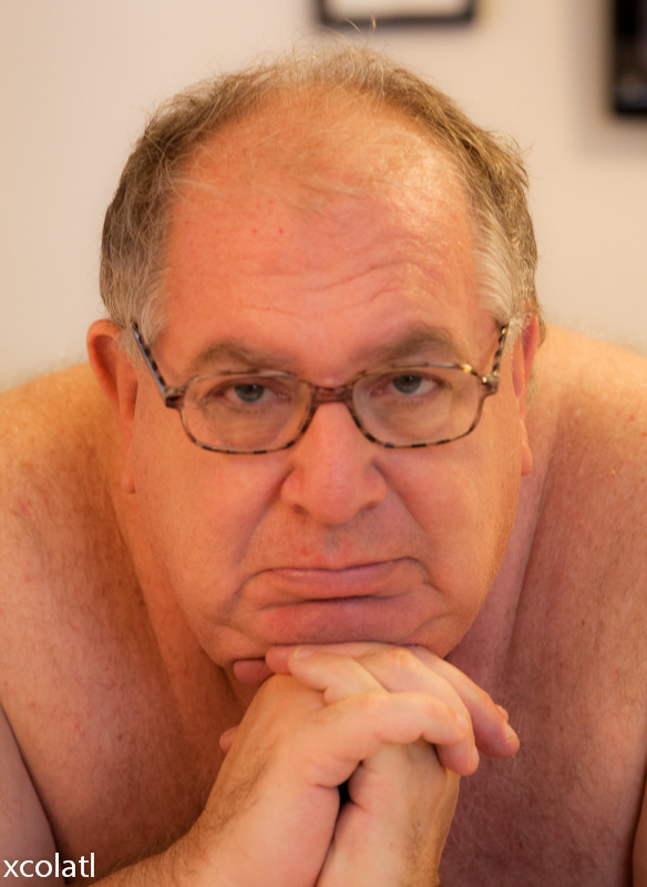 youngforold6699:  ploofdren:  Nice  Oh yes suck me  Or fuck me///