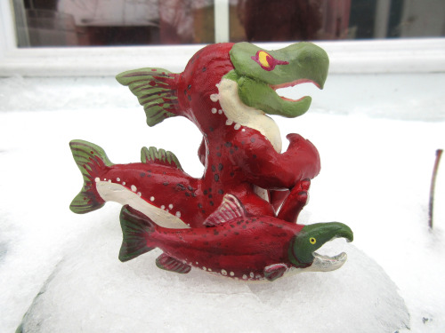 iguanamouth:a little sculpture commission of roe the salmon dragon! theres so much snow outside righ