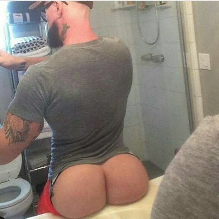 miguel2432:  Justin …The Ass KING👑                                         🍑