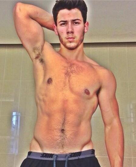 adickted2boys:  Oh. Hey, Nick!