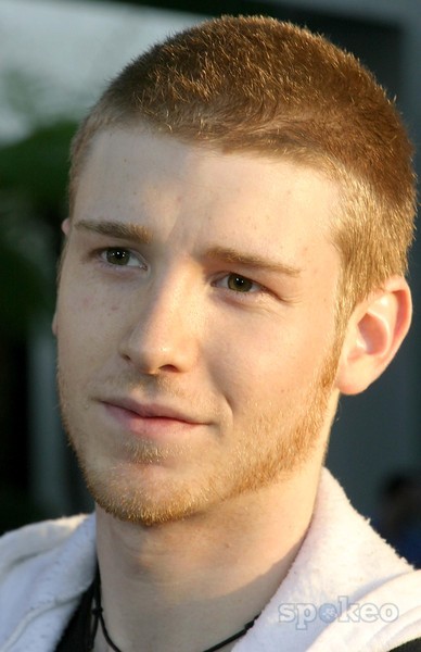 gingerstudsoncam:  PLAY THIS BEFORE YOU JERK OFF &gt;&gt; A game that made