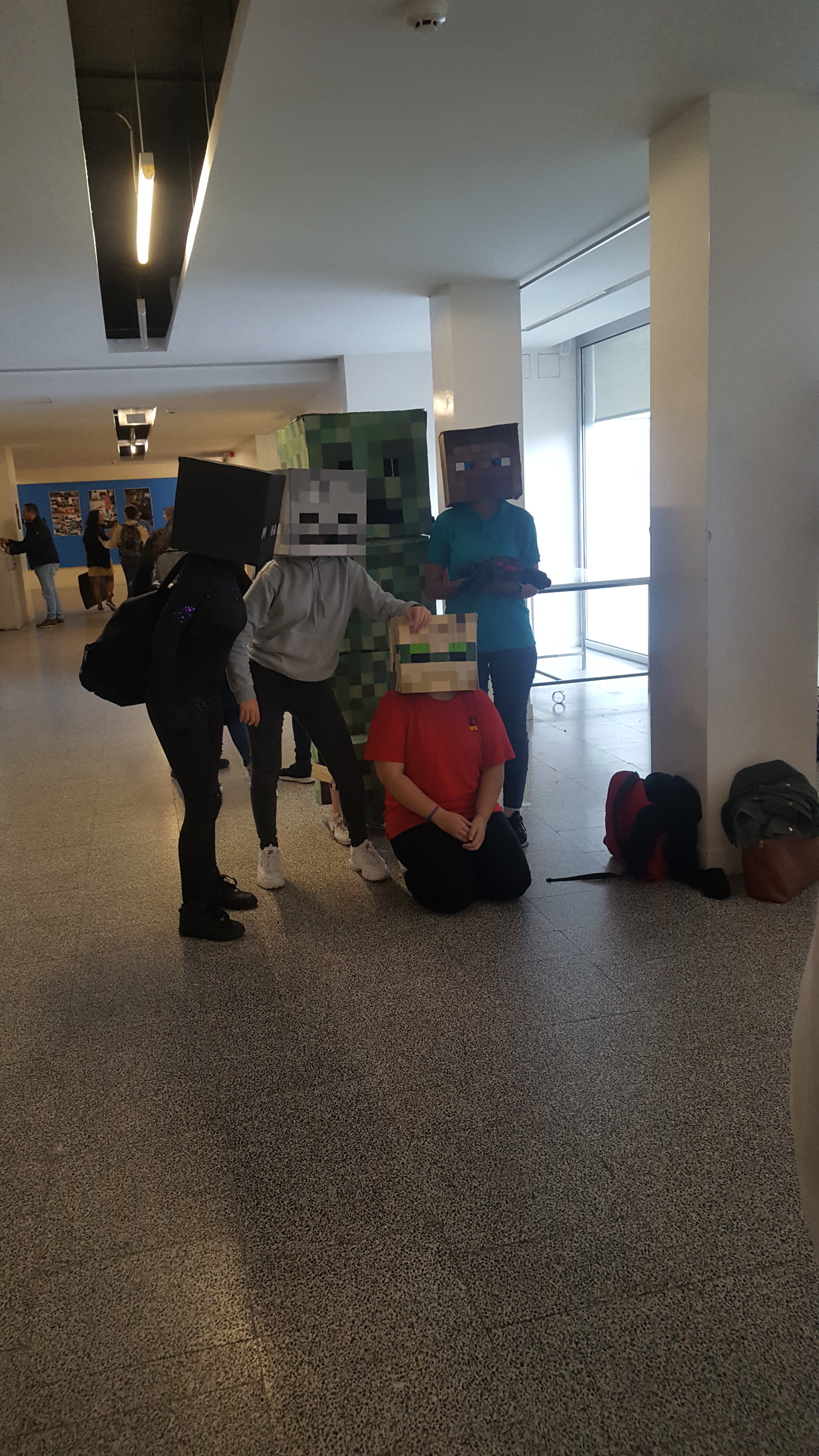 raxi-rex:thr3ap3r:raxi-rex:So a girl from my class dressed up as a Creeper during an english presentationmore highlights CUZ IM IN THE SAME SCHOOLthe gang is hereThe Minecraft school gang is all here