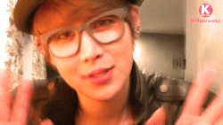 suspiciouslycurly:  Hanbyul being his usual self ★ 
