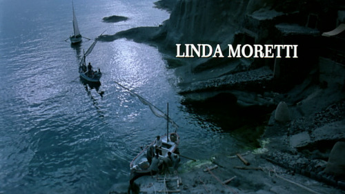 the credits. IL Postino (The Postman) (1994)Director: Michael Radford It is really sad to know that 