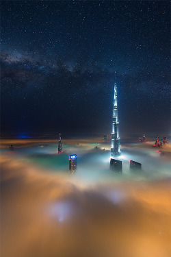 vurtual:  Dubai Galactica (by Daniel Cheong)